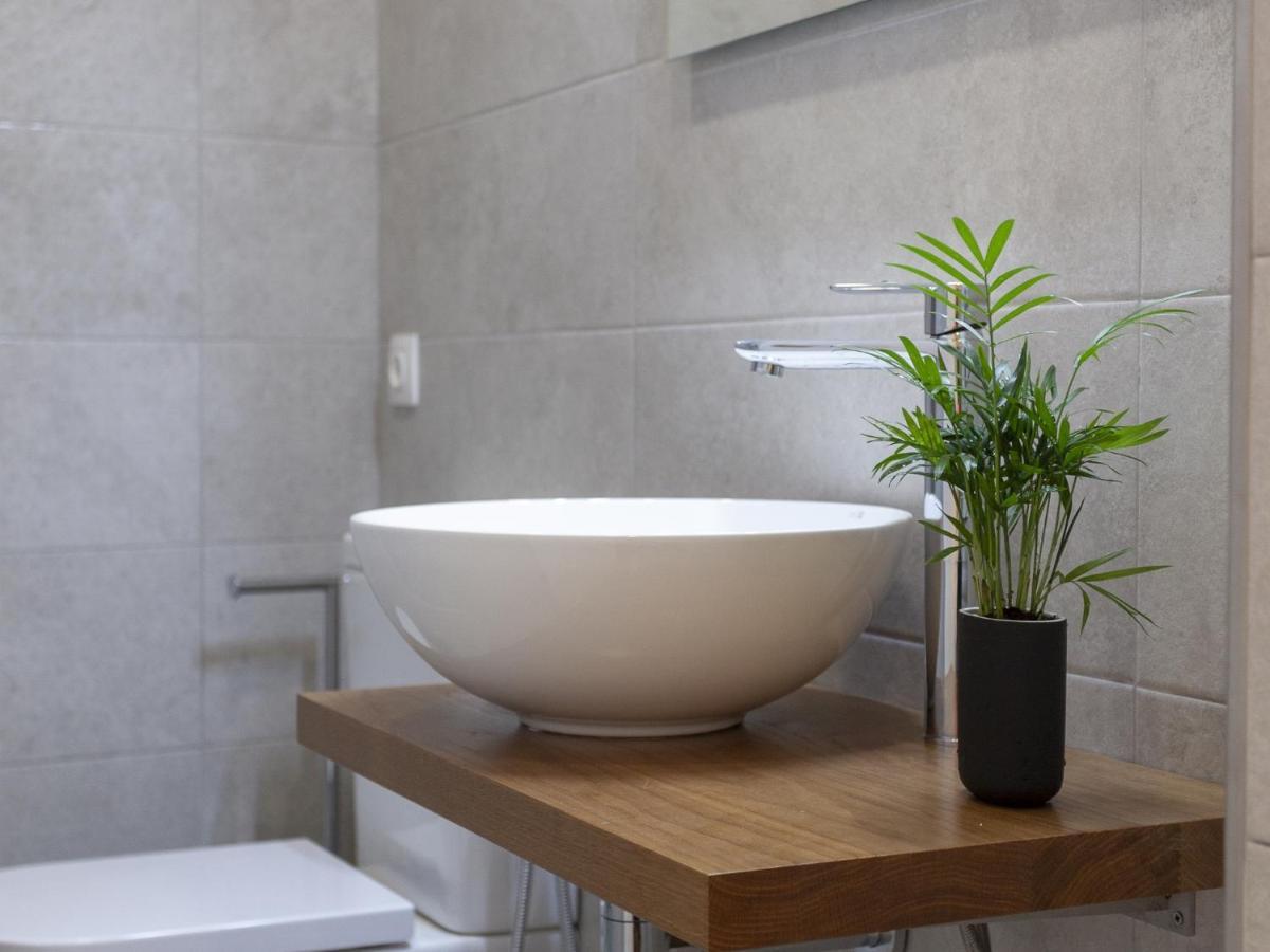 Rd Aparcamiento Incluido Triana Luminoso Comodo Apartamento 2Bd 2Bth Sevilla Kültér fotó
